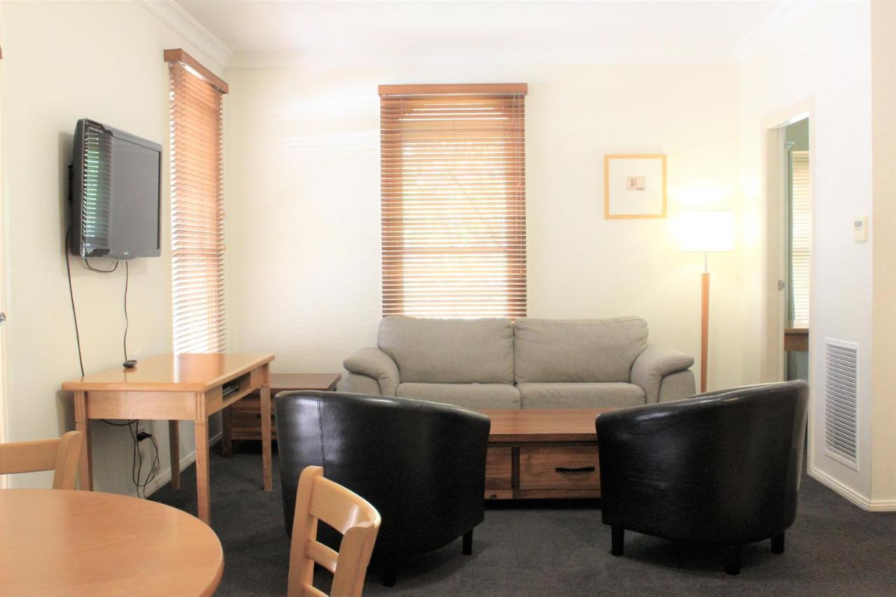Carlyle Suites & Apartments Wagga Wagga Luaran gambar