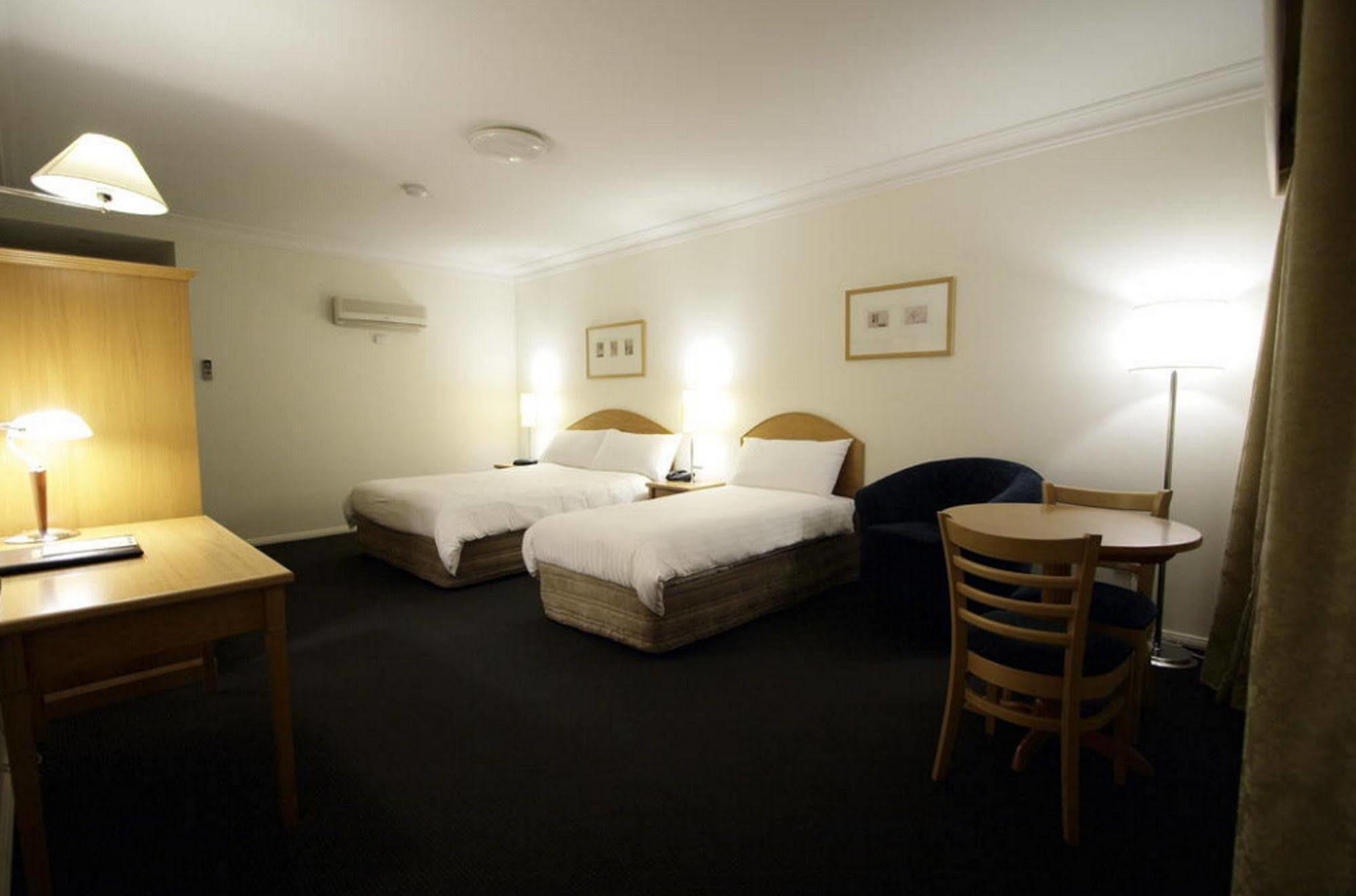 Carlyle Suites & Apartments Wagga Wagga Luaran gambar