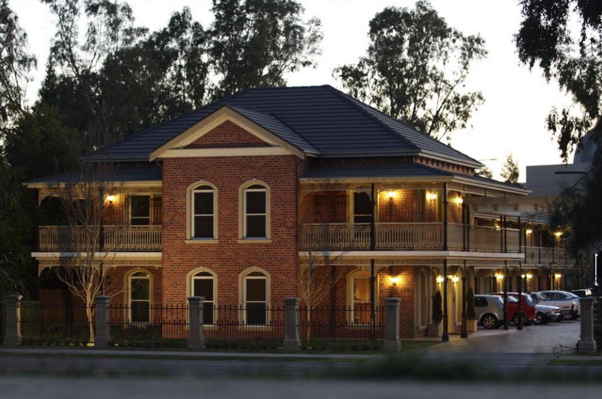 Carlyle Suites & Apartments Wagga Wagga Luaran gambar