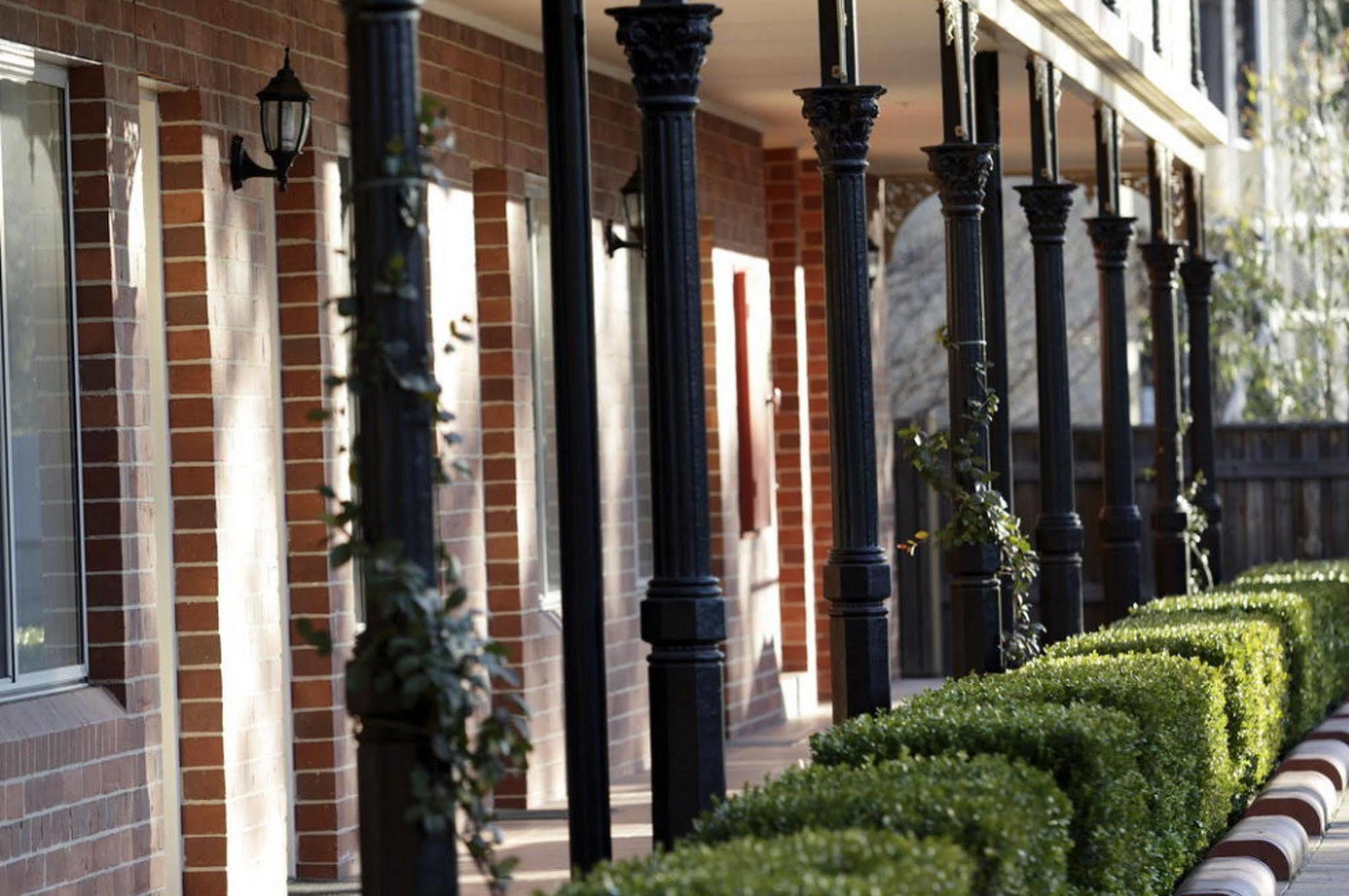 Carlyle Suites & Apartments Wagga Wagga Luaran gambar
